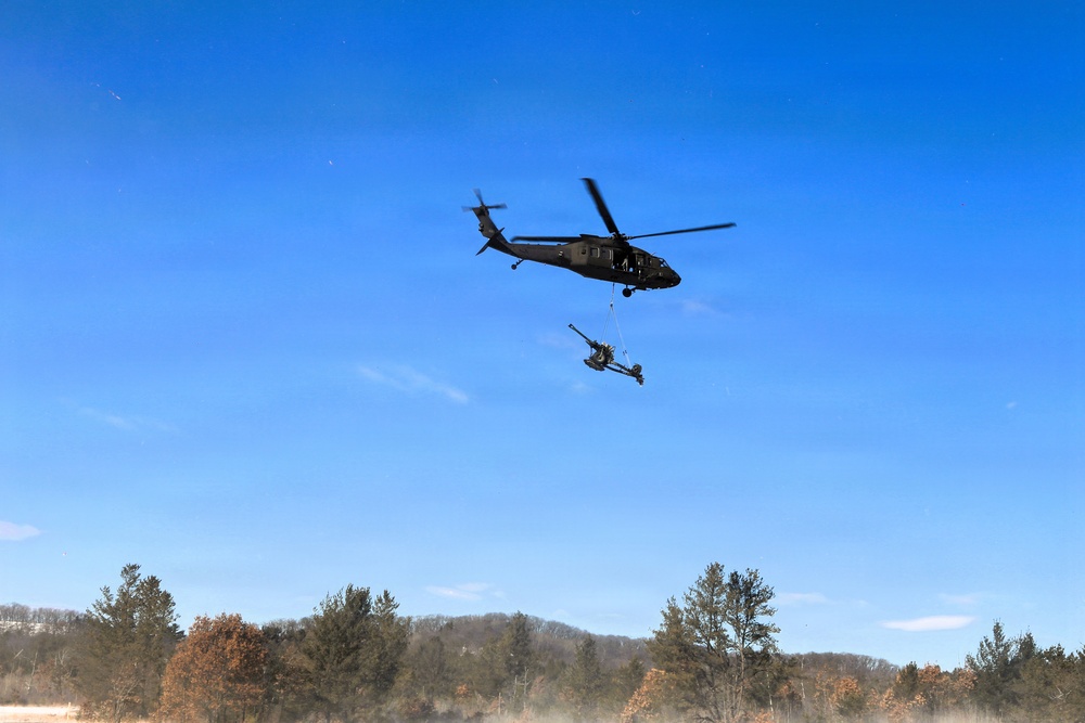 Wisconsin National Guard’s 1st Battalion, 120th Field Artillery holds winter sling-load training at Fort McCoy