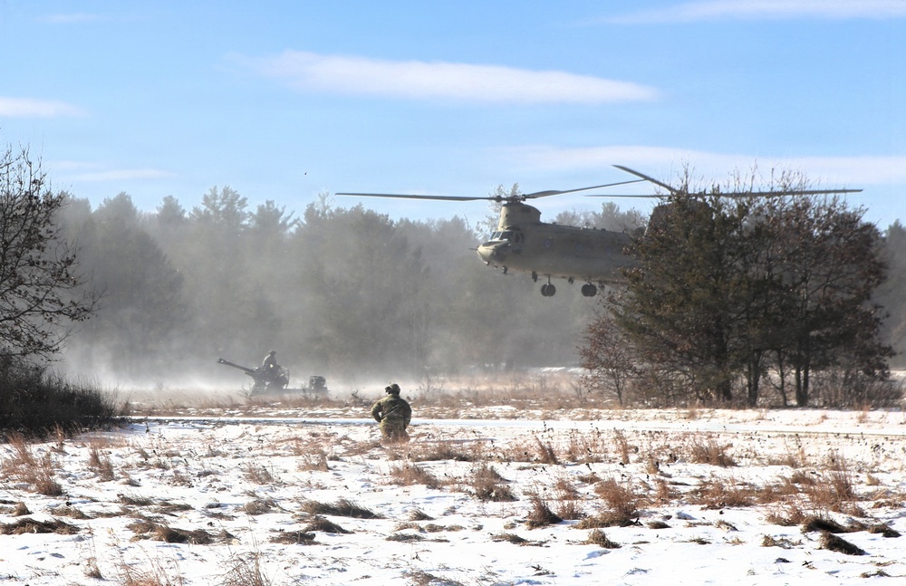 Wisconsin National Guard’s 1st Battalion, 120th Field Artillery holds winter sling-load training at Fort McCoy