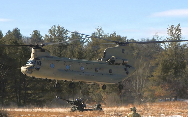 Wisconsin National Guard’s 1st Battalion, 120th Field Artillery holds winter sling-load training at Fort McCoy