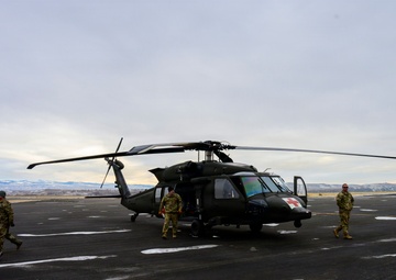 Wyoming Army National Guard aviation crew partners with Wyoming hoist team to conduct search and rescue training