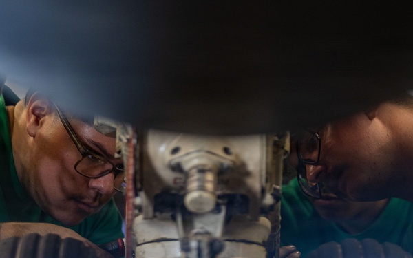 VFA-31 Routine Maintenance