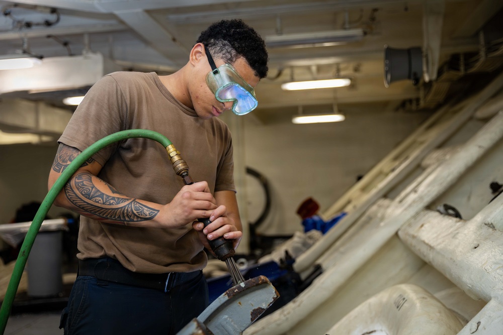 USS Gerald R. Ford (CVN 78) Routine Maintenance
