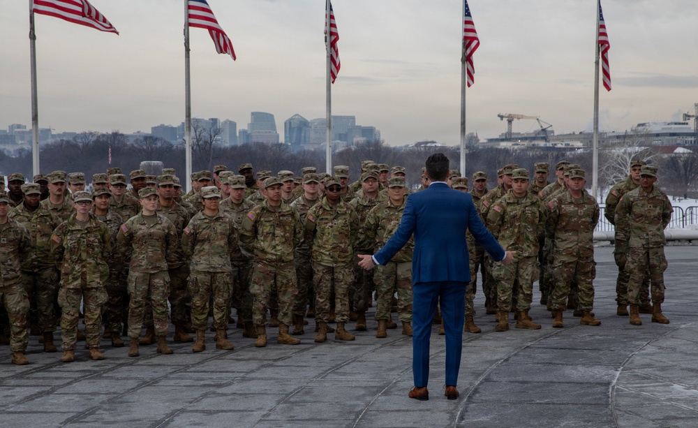 Mass Reenlistment Held at Washington Monument