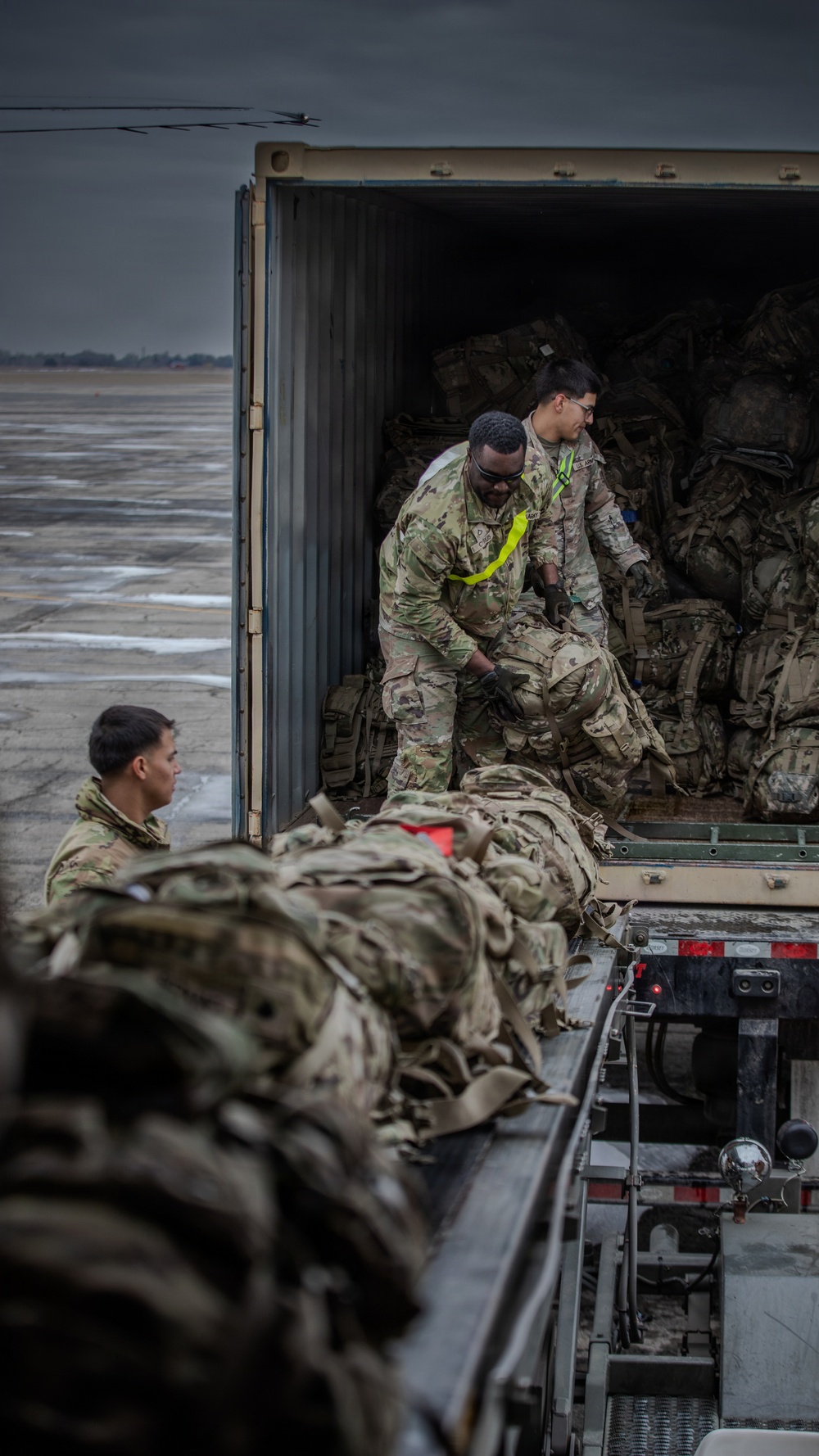 A CO 541st DSSB, 1st Infantry Division Deployment