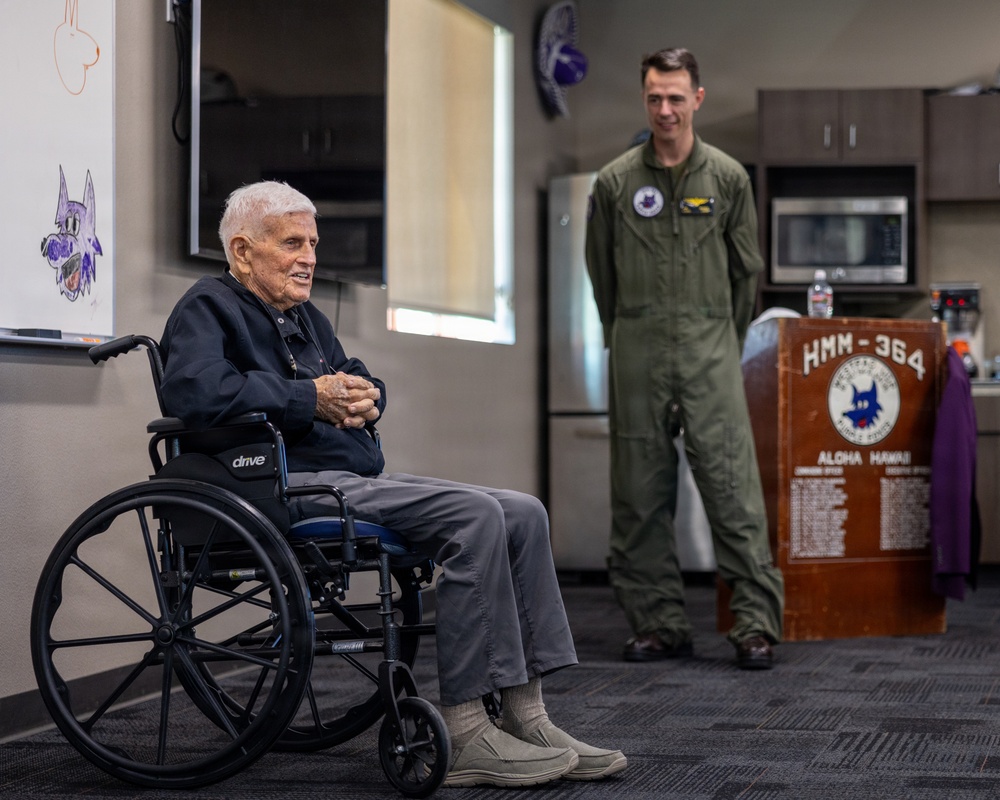 Plank holder Capt. Nelson J. Baker Visits VMM-364 Purple Foxes