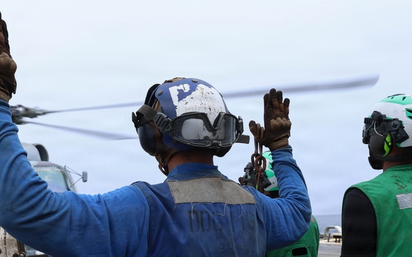 USS Thomas Hudner (DDG 116) Flight Operations