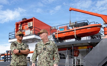 NAVSEA 08 Visit to Undersea Rescue Command