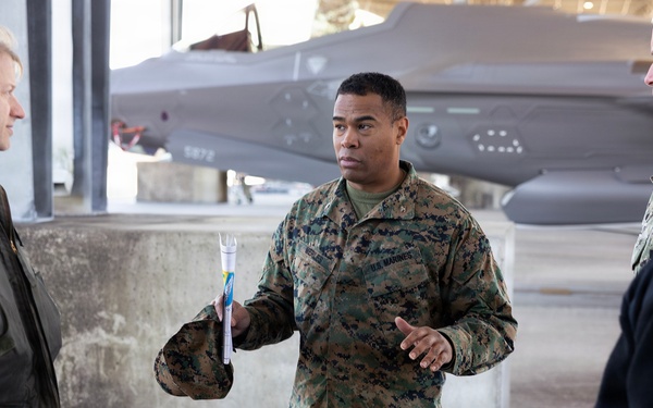 Navy, Marine Corps leaders tour 125th Fighter Wing, F-35A operations