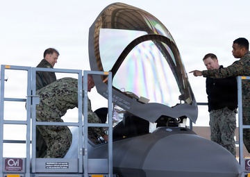 Navy, Marine Corps leaders tour 125th Fighter Wing, F-35A operations