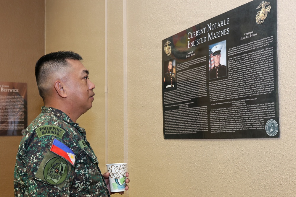 MARFORPAC - Phillippine Marine Corps Staff Talks Day 2