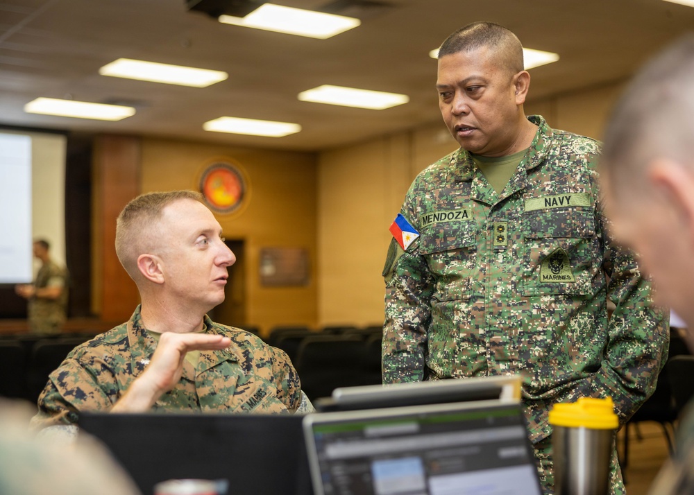 MARFORPAC - Philippine Marine Corps Staff Talks Day 3