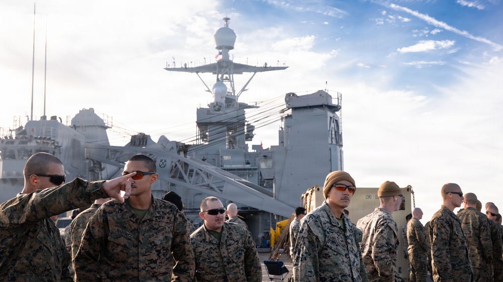 USS Ashland Conducts CIWS Live Fire