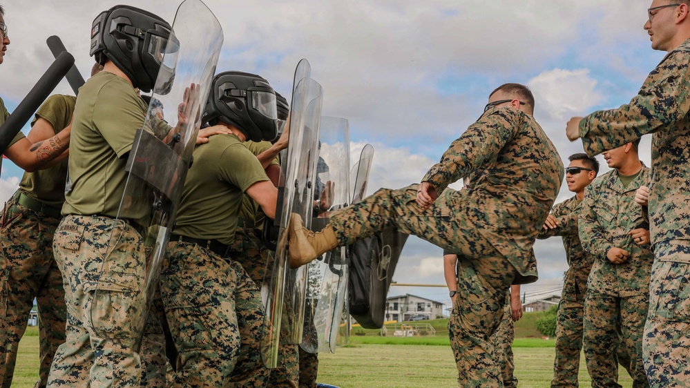 Marines Sharpen Non-Lethal Response