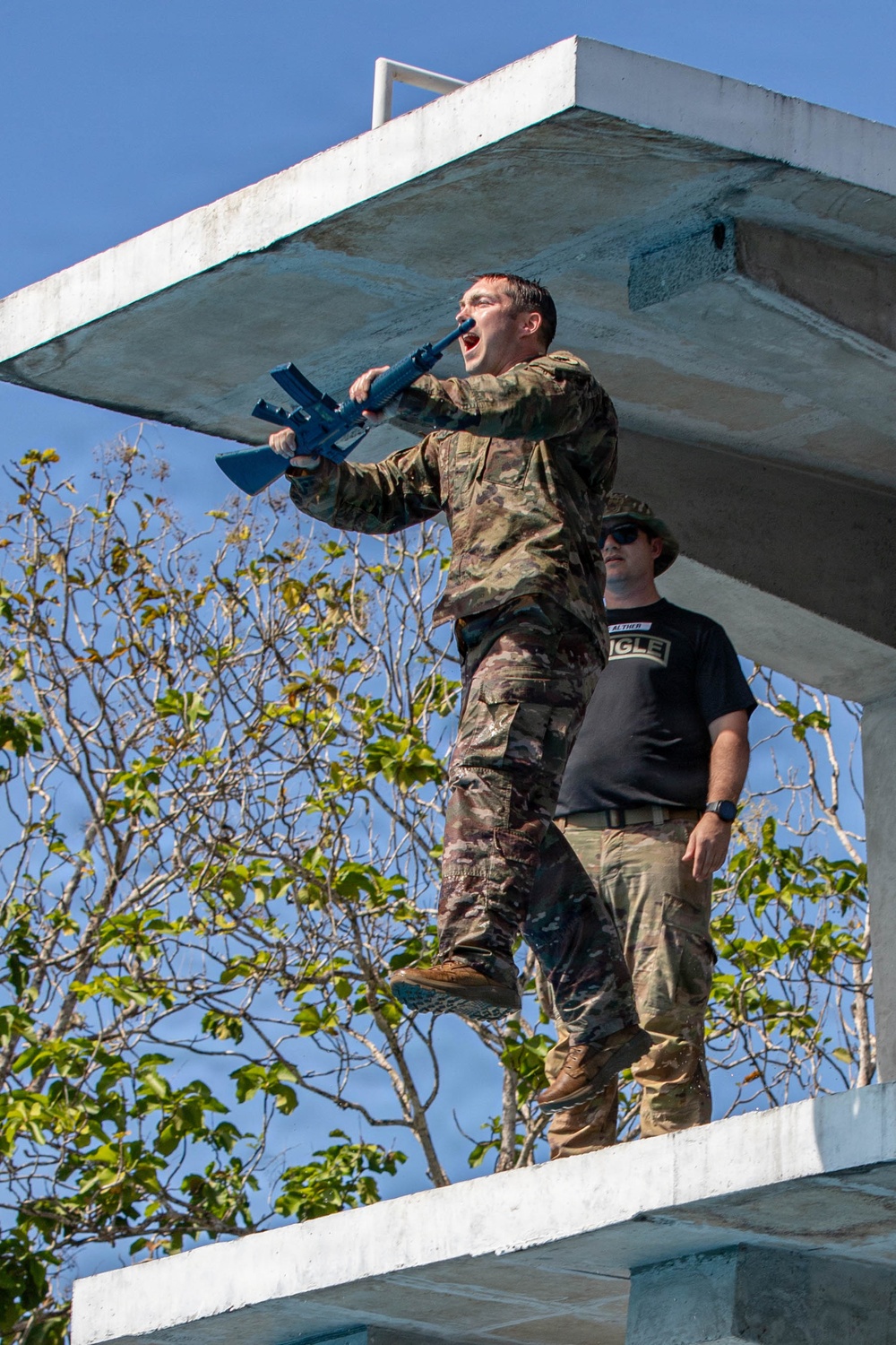 Jungle Students Begin Water Survival Training at Fort Sherman