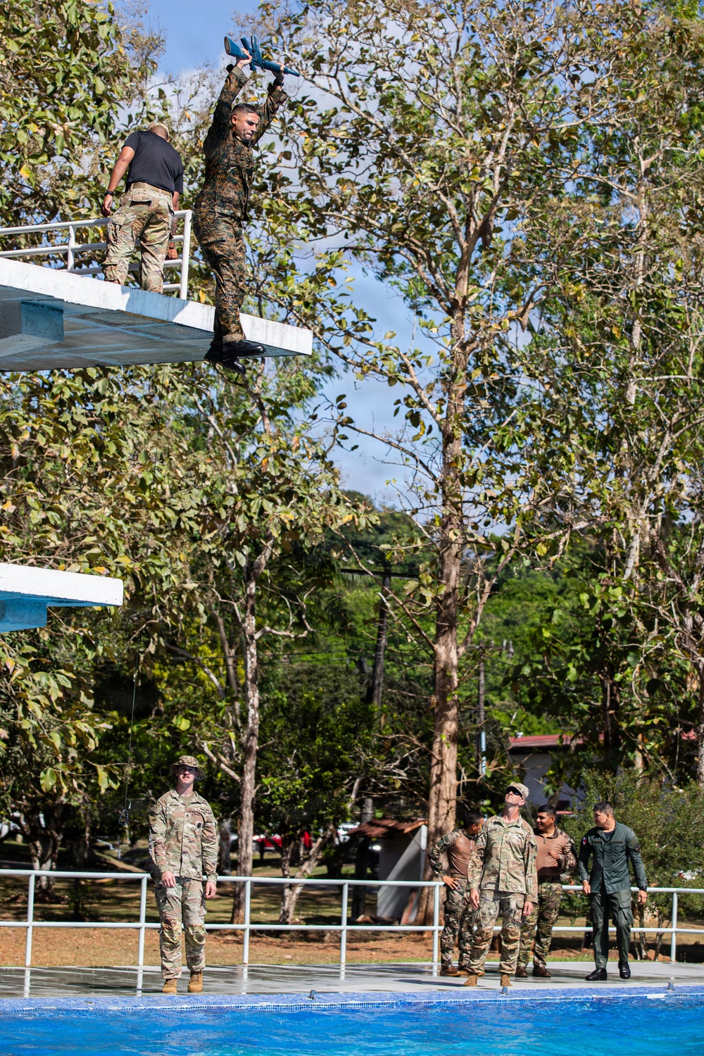 Jungle Students Begin Water Survival Training at Fort Sherman