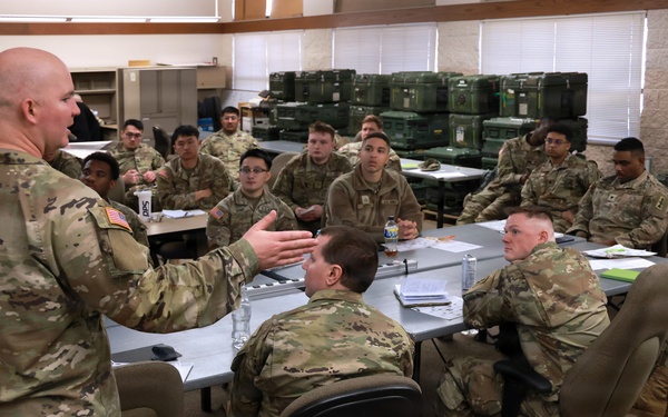 Wisconsin signal Soldiers train for today's emergencies and tomorrow's battlefield