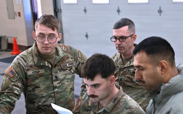 Wisconsin signal Soldiers train for today's emergencies and tomorrow's battlefield