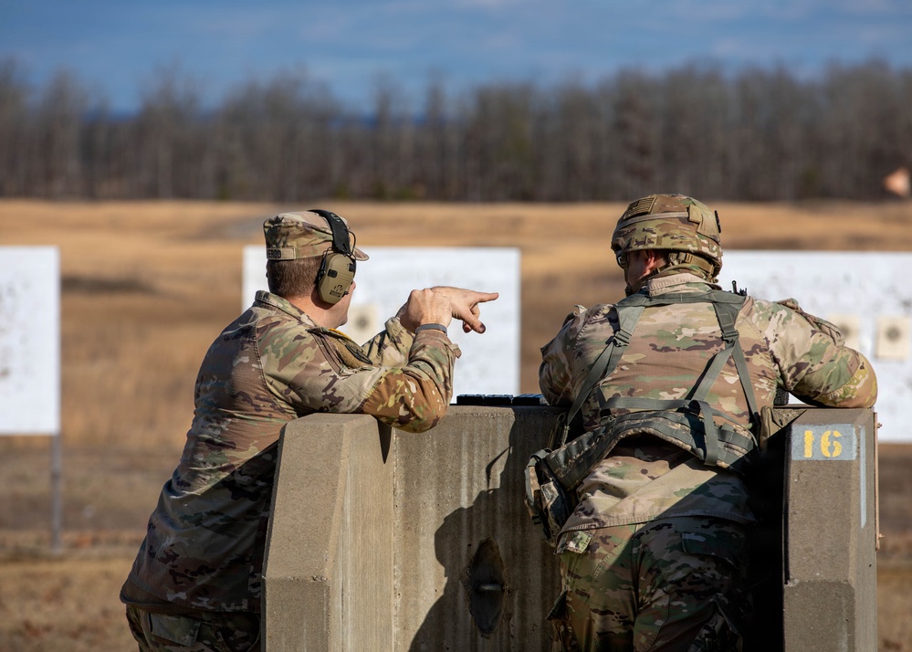 Soldiers compete in 30th Troop Command Best Warrior Competition