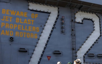 CENTCOM Commander Visits Aircraft Carrier in Arabian Sea