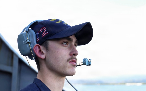 USS Mahan (DDG 72) Departs Ponce, Puerto Rico