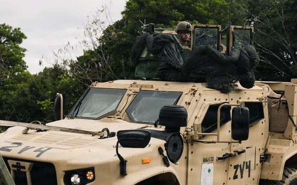 31st MEU | LAR and CAAT integrated section attacks