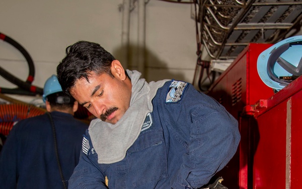 USS Carl Vinson (CVN 70) daily operations