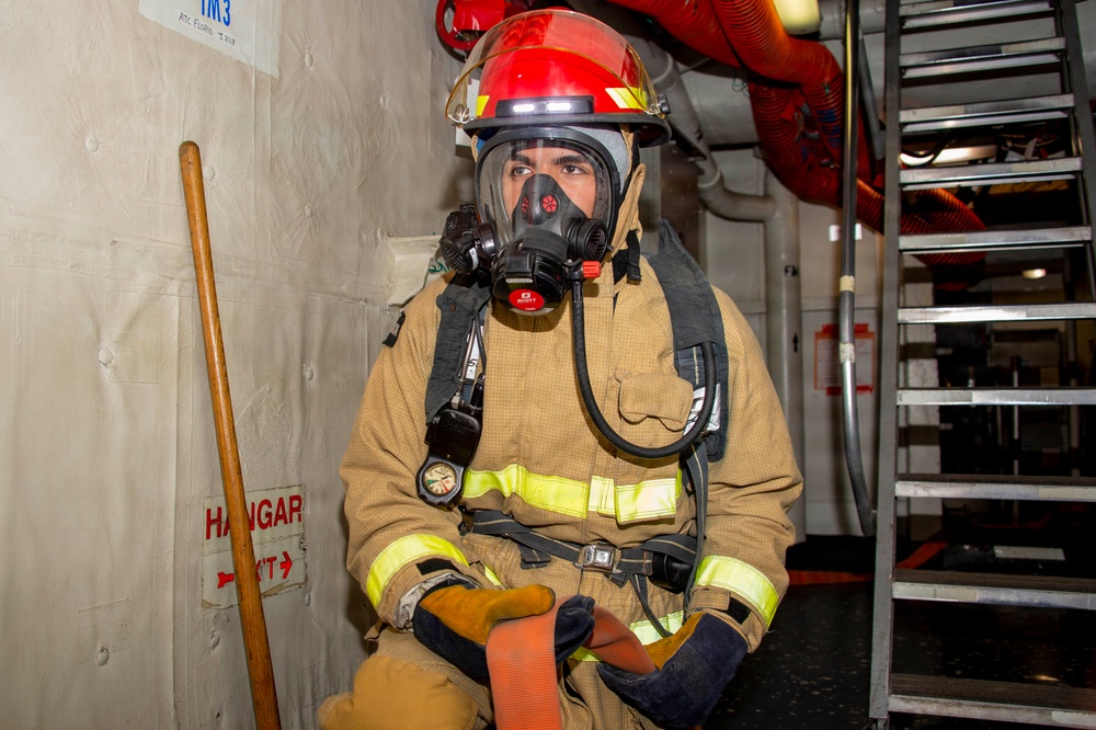 USS Carl Vinson (CVN 70) daily operations