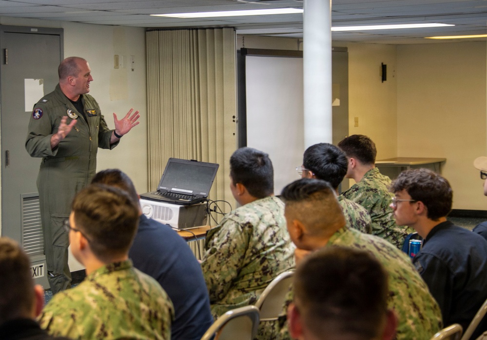 USS Carl Vinson (CVN 70) daily operations