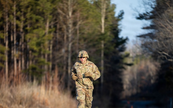 Soldiers compete in 30th Troop Command Best Warrior Competition