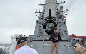 USS Carl M. Levin hosts Honolulu Navy League