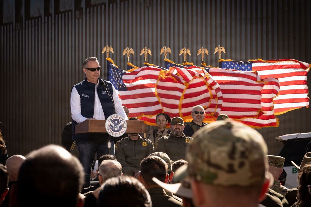 DHS Secretary holds press conference at Arizona border wall