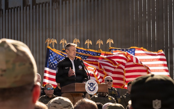 DHS Secretary holds press conference at Arizona border wall