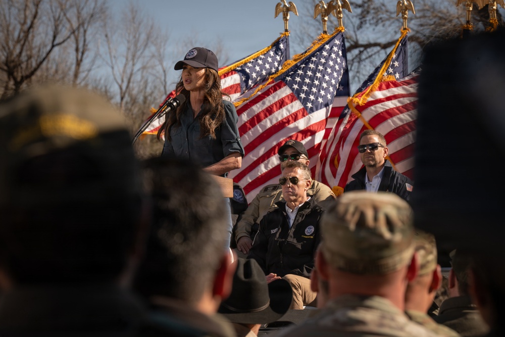 DHS Secretary holds press conference at Arizona border wall