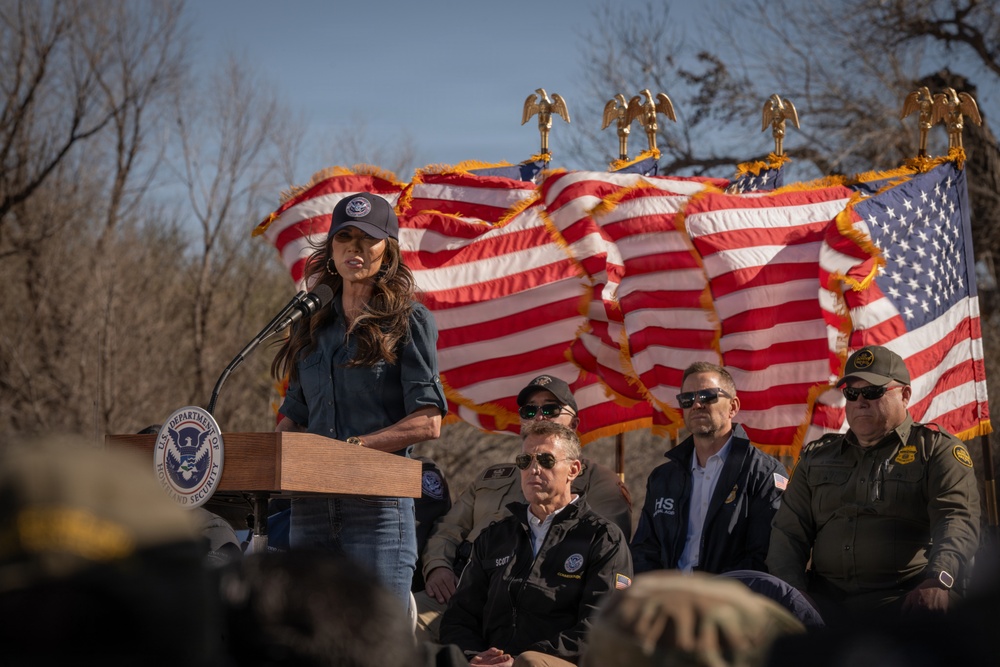 DHS Secretary holds press conference at Arizona border wall
