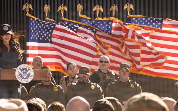 DHS Secretary holds press conference at Arizona border wall