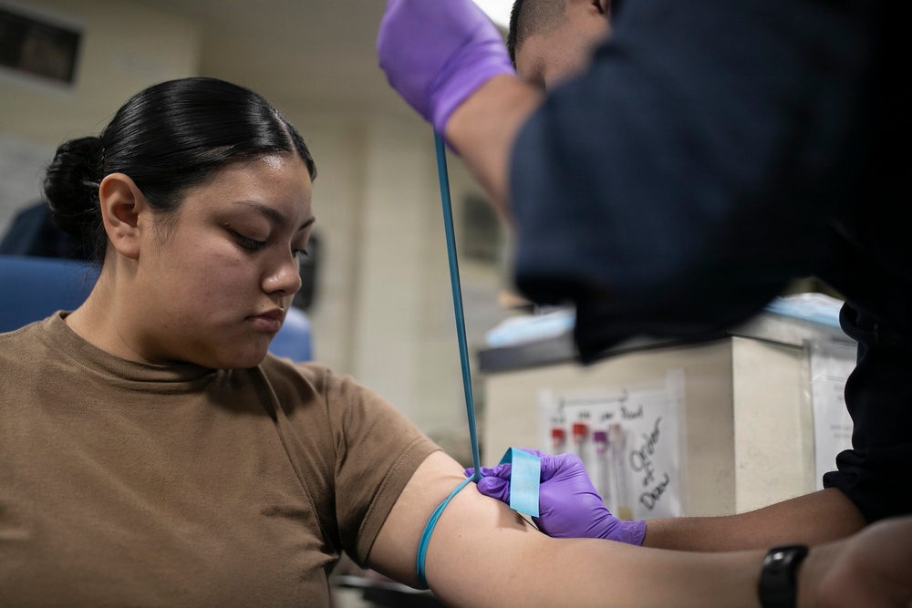 USS Tripoli Conducts Walking Blood Bank Pre-Screenings