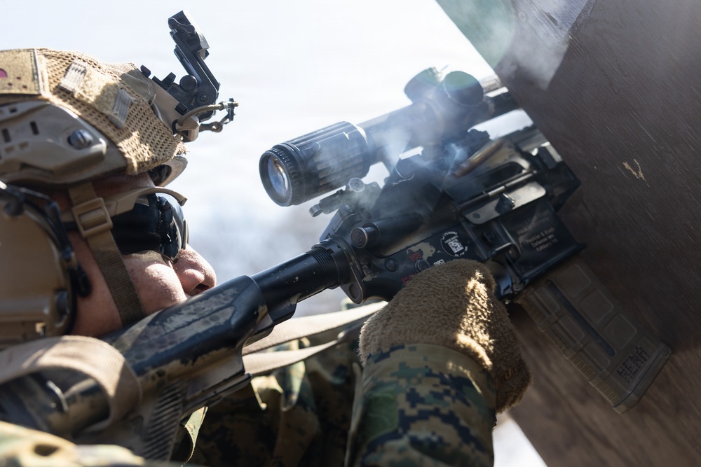 Marines Conduct a Zeroing Range during Korea Viper 26.2