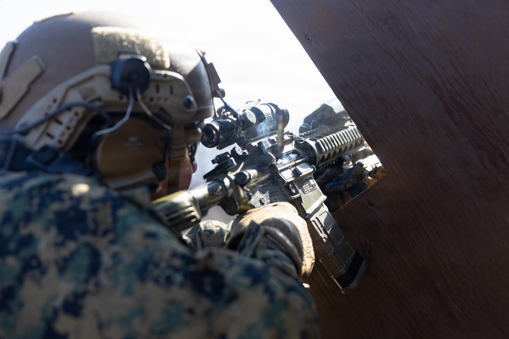 Marines Conduct a Zeroing Range during Korea Viper 26.2