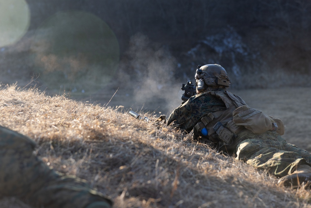 Marines Conduct Live Fire Team Attacks during Korea Viper 26.2