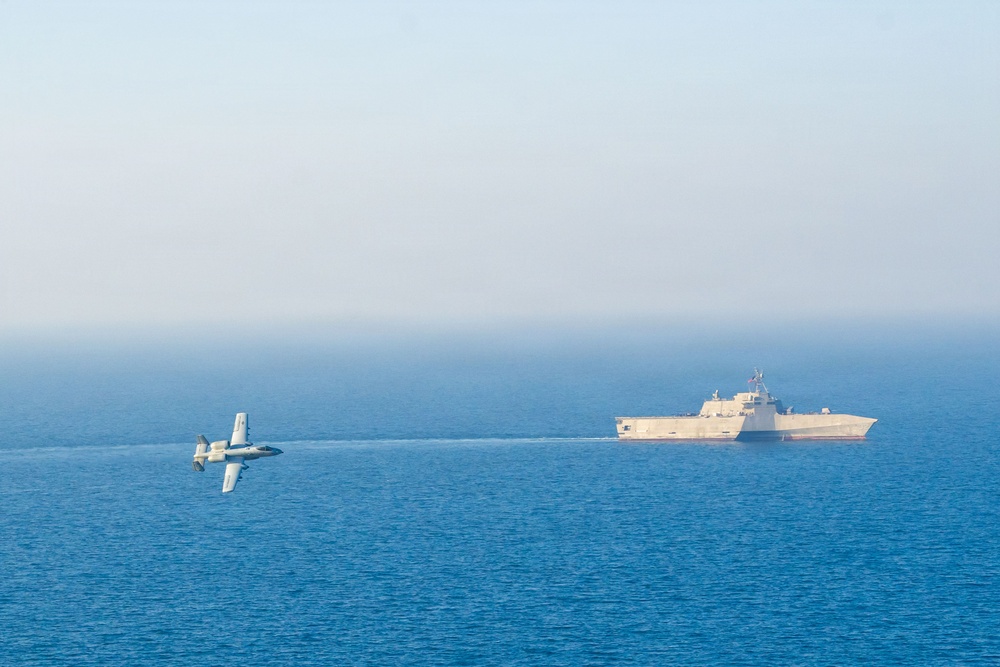 U.S A-10 Conducts Joint Training Exercise with USS Santa Barbara