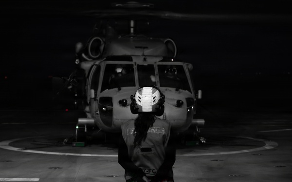 USS Santa Barbara Conducts Flight Operations in the Arabian Gulf