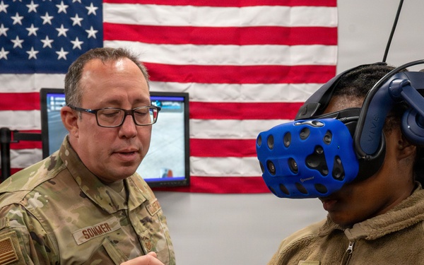 University of Pittsburgh ROTC tours the 911th AW