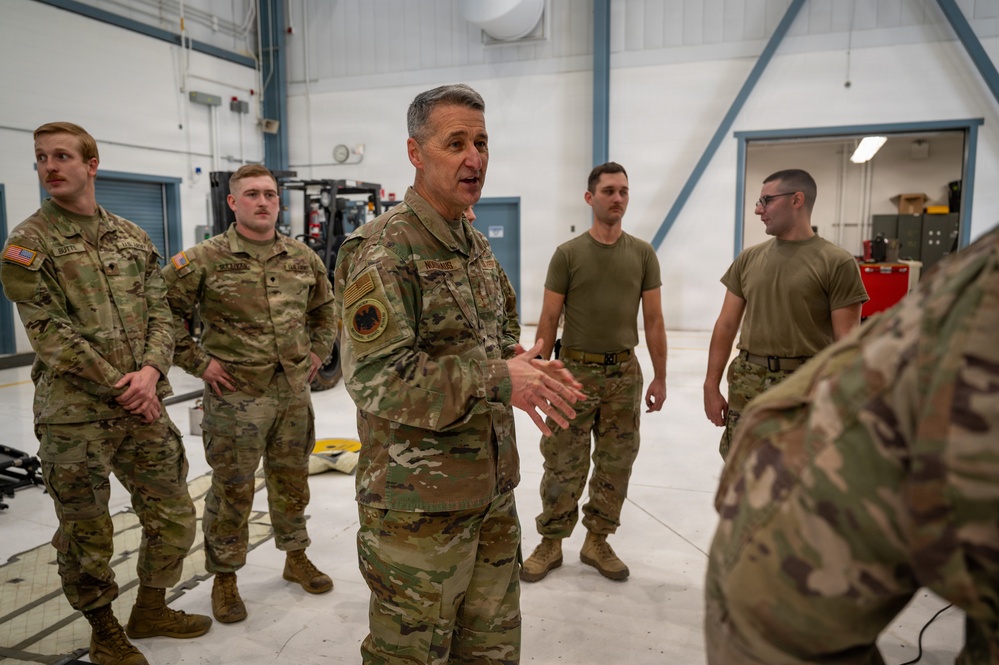 Nordhaus visits Montana Guardsmen