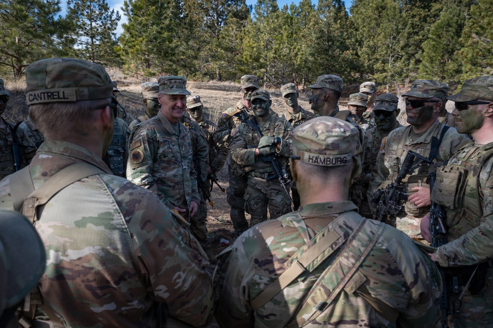 Nordhaus visits Montana Guardsmen