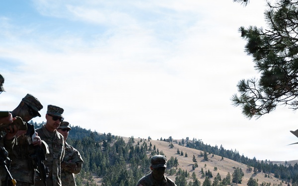 Nordhaus visits Montana Guardsmen