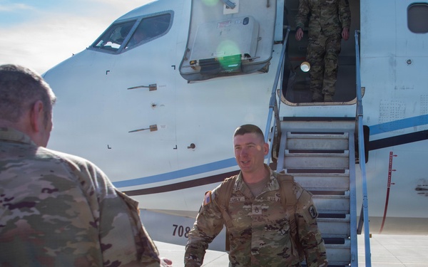 Illinois Army National Guard Soldiers Return Home After Middle East Deployment