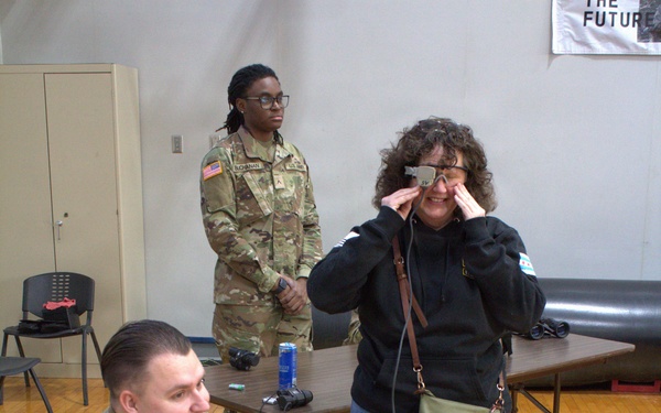 Illinois Army National Guard Field Artillery Unit Holds Open House in Sycamore