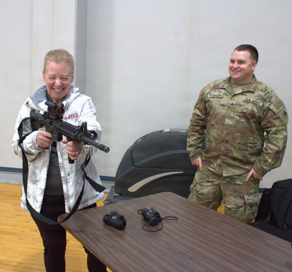 Illinois Army National Guard Field Artillery Unit Holds Open House in Sycamore