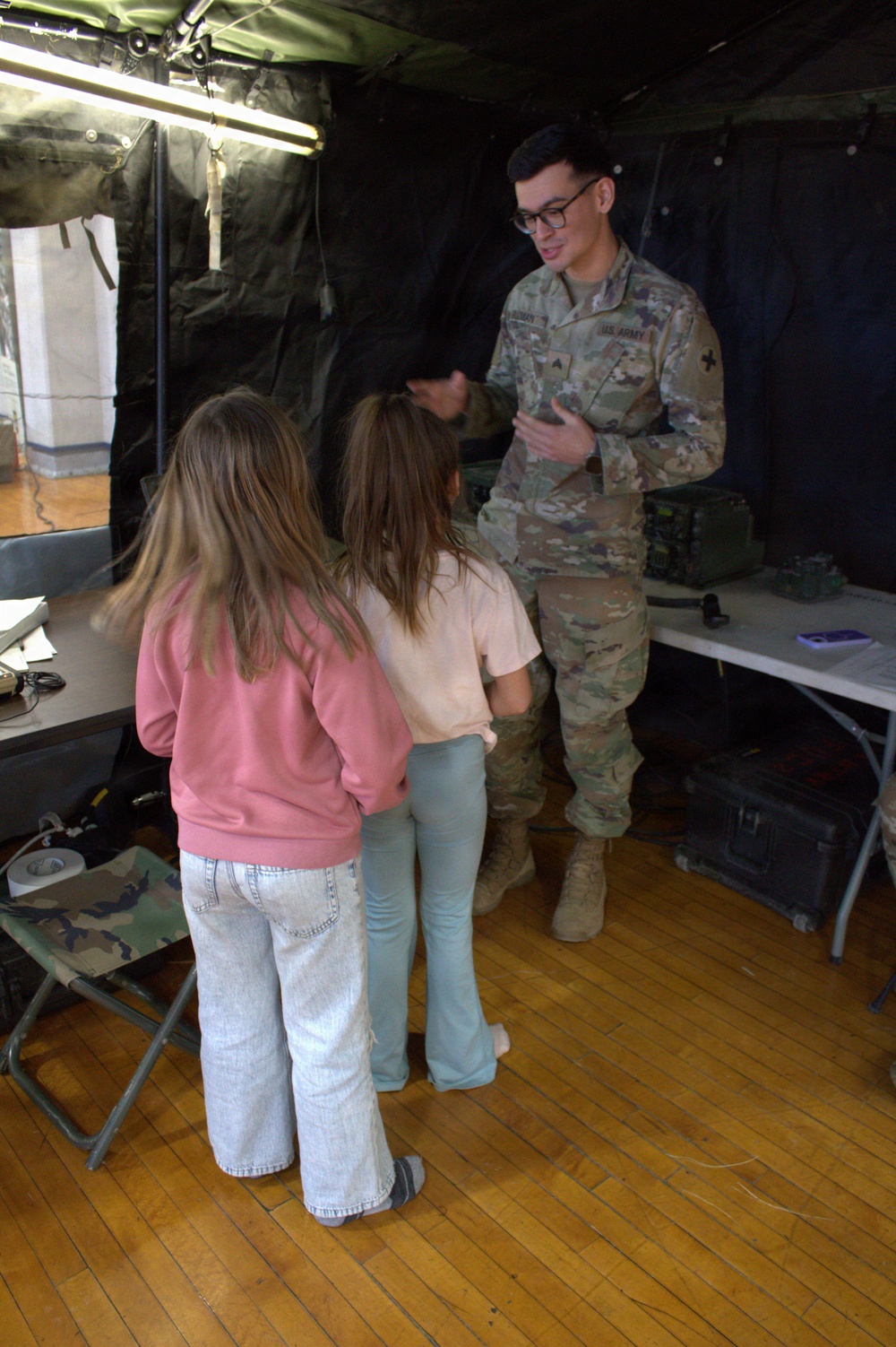 Illinois Army National Guard Field Artillery Unit Holds Open House in Sycamore
