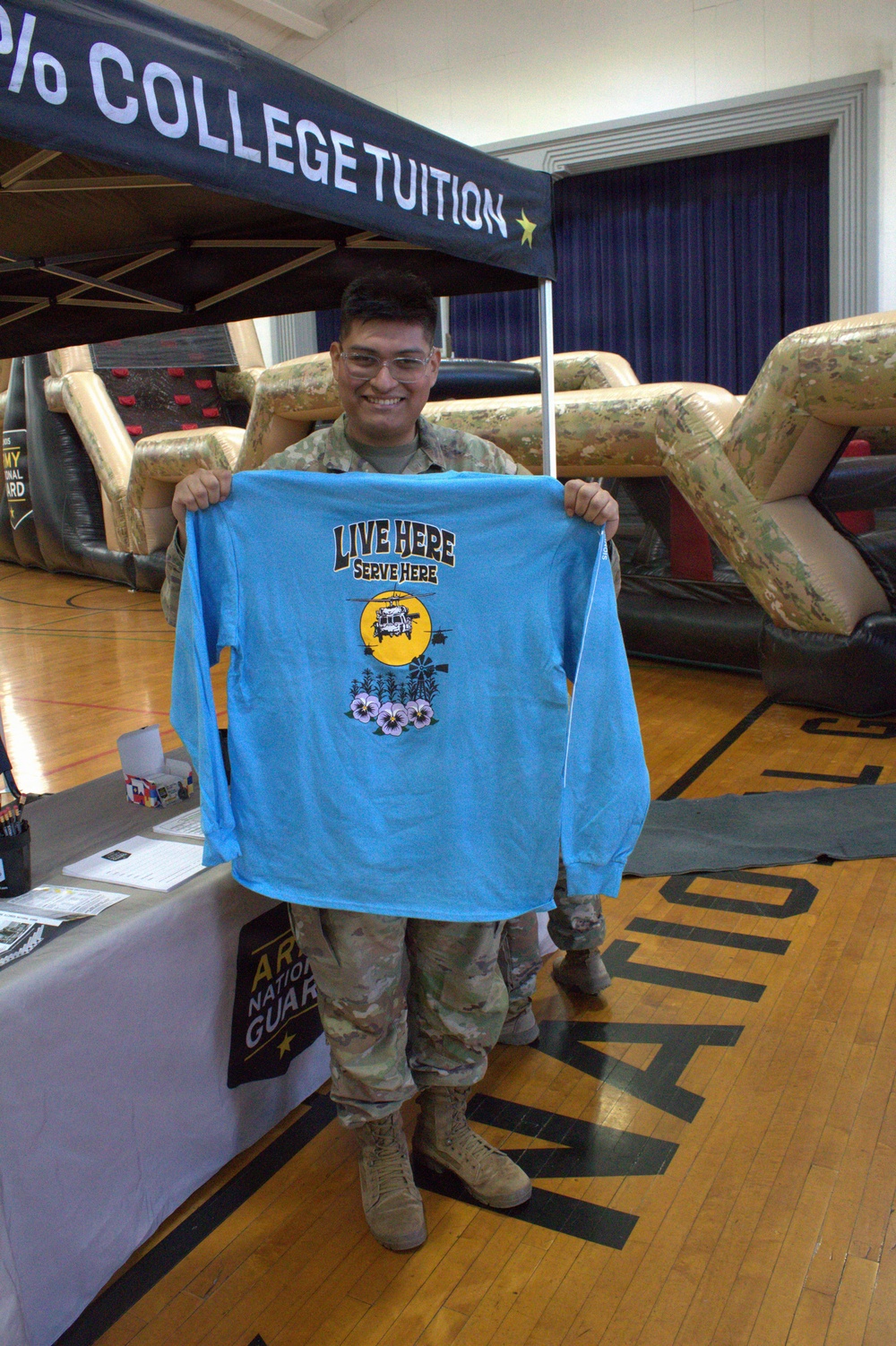 Illinois Army National Guard Field Artillery Unit Holds Open House in Sycamore